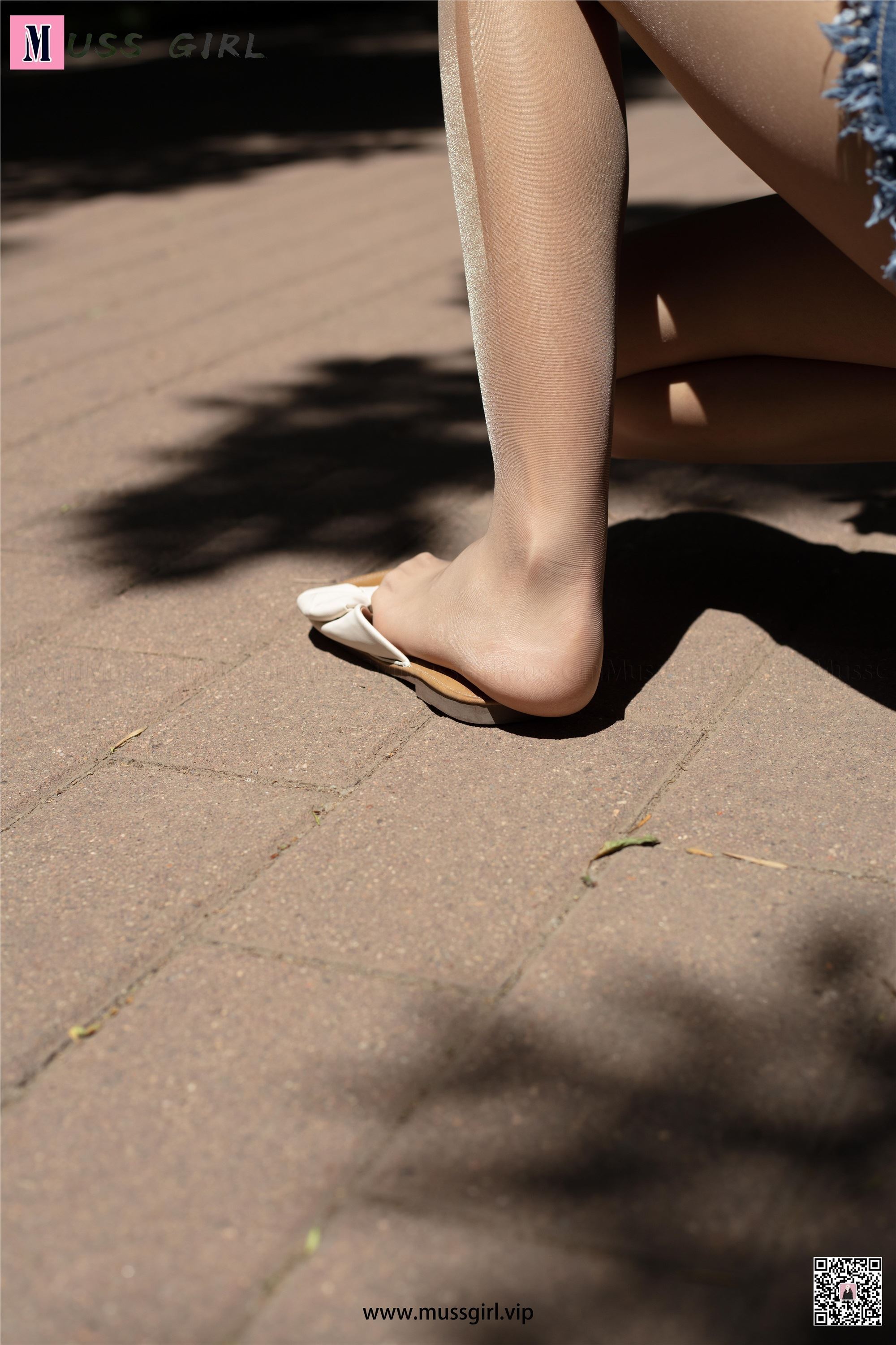 MussGirl慕丝女郎  NO.212 牛仔热裤肉丝美女2